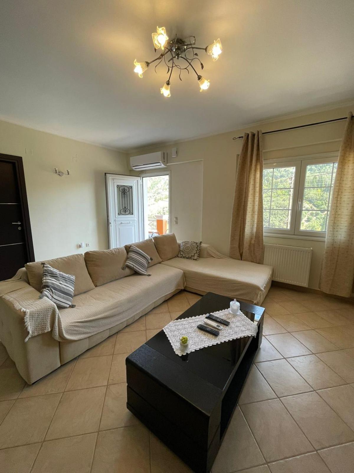 Bados House Apartment Kato Garouna Ngoại thất bức ảnh